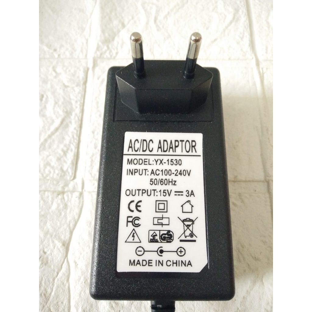 AC/DC ADAPTOR 15V 3A MODEL YX-1530