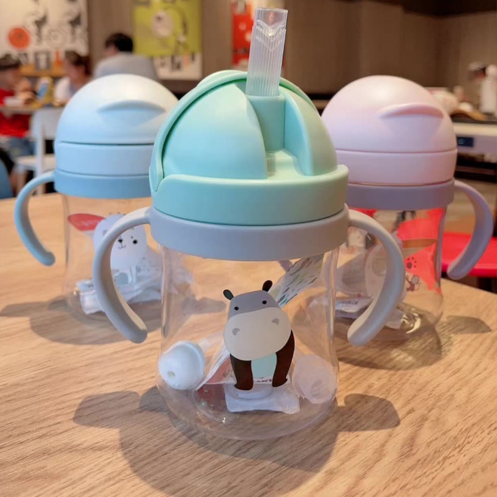 Botol Minum Plastik Transparan Portable Motif Kartun Lucu Dengan Sedotan Ukuran 250ml