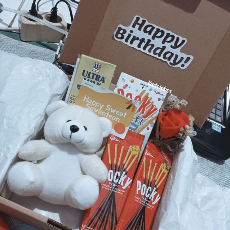

Hampers snack boneka