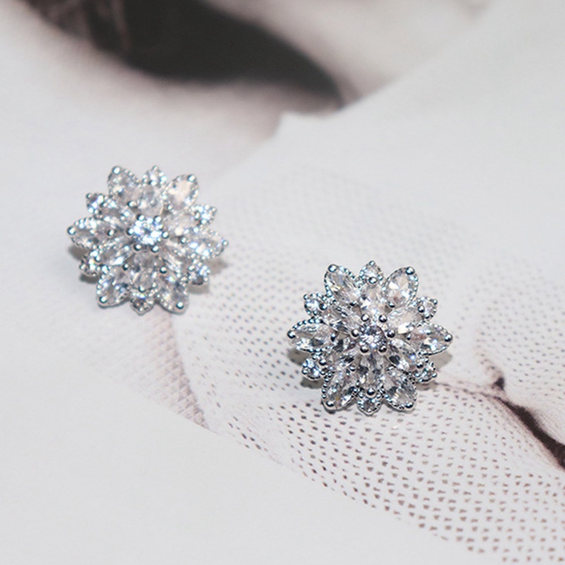 Anting Sterling Silver 925 Bentuk Snowflake Hias Permata Berlian Imitasi AAA CZ untuk Wanita