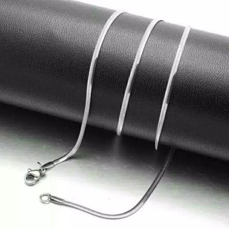 Kalung Titanium Gepeng Pria Wanita Anti Karat