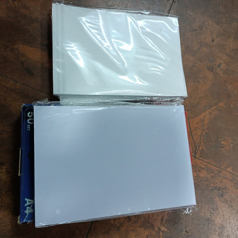 

PVC CARD TEBAL 0,8mm isi 50 set