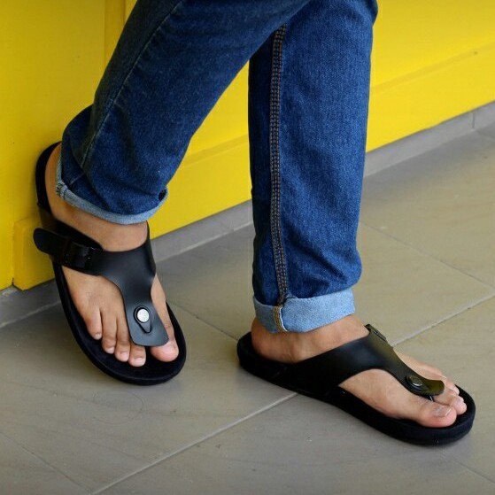 Sandal Pria Korea Fashion Ulzzang Sandal hitam Korea Musim Panas Kasual Nyaman Sandalpria