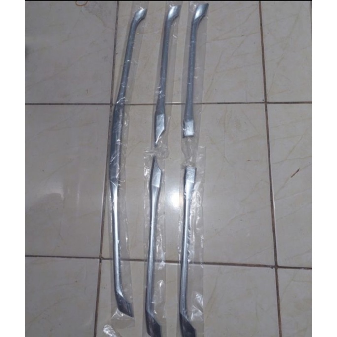 LIST GRILL INNOVA GRAND 2012 TOYOTA ORIGINAL AKSESORIS AUTO 2000