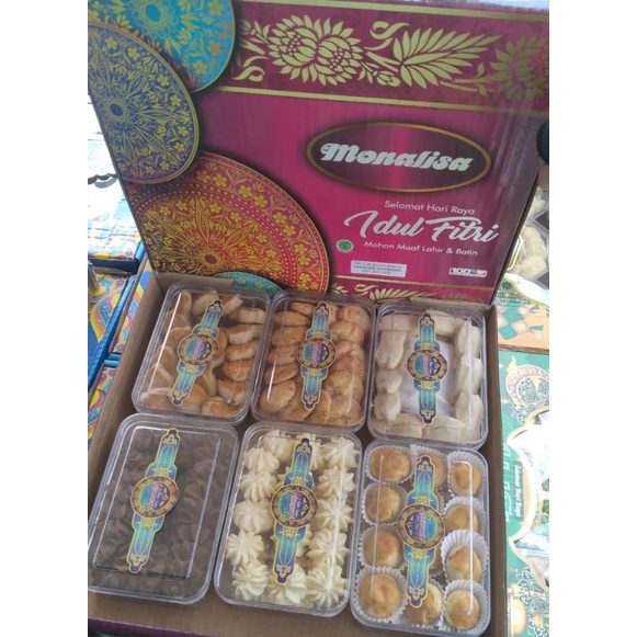 

KUE PAKET LEBARAN MONALISA 6 TOPLES