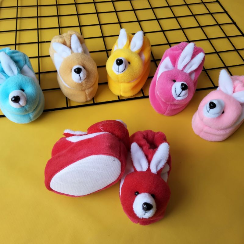 Sepatu bayi bulu kelinci