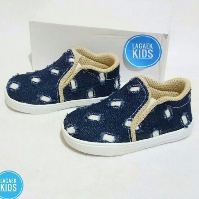 Sepatu anak usia 4 5 tahun cowok jeans lentur ripped NEW 