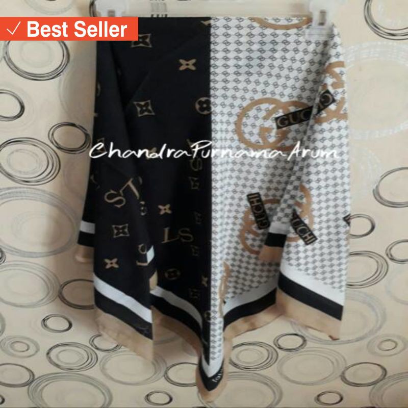 Atasan Muslimah Muslim Wanita Hijab Murah / KERUDUNG SEGIEMPAT VOAL FATWAN MOTIF GUCCI/LV