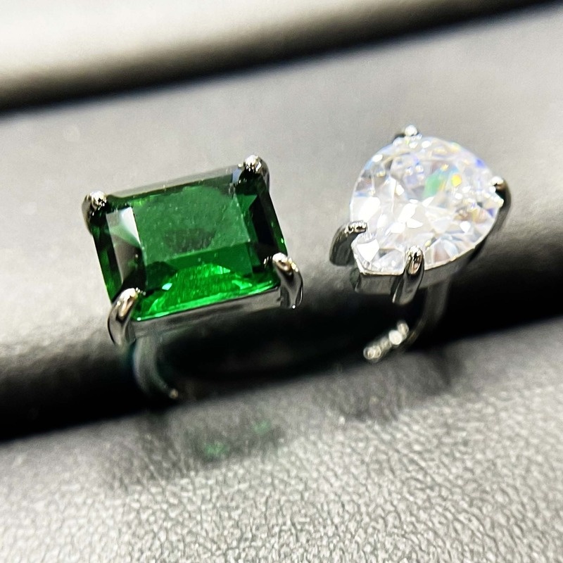 INS Cool Style Advanced Custom Natural Emerald Ring