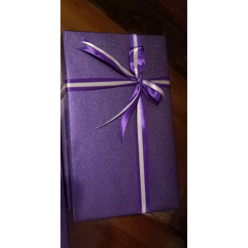 

Kotak kado / box kado /gift