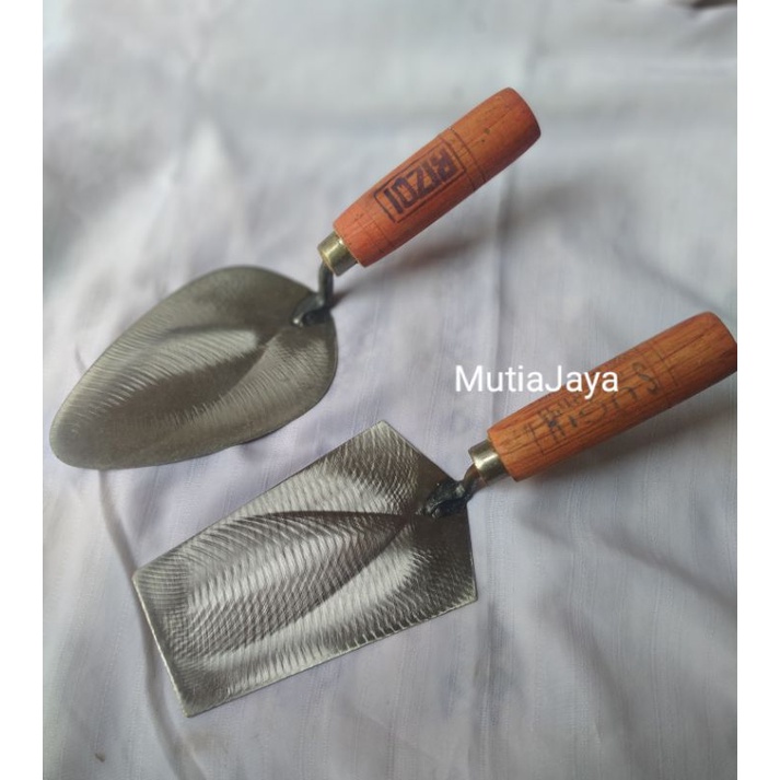 Cetok/cungkir/Sendok semen, gagang kayu oval,kotak dan lancip