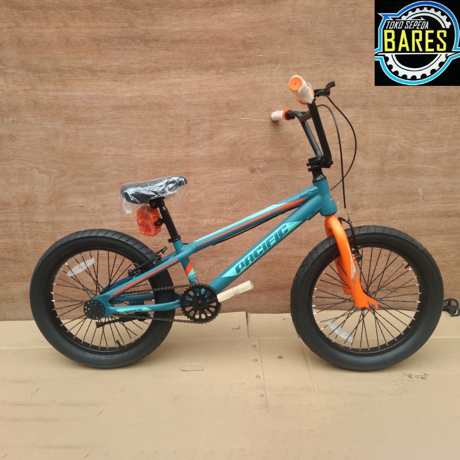 Sepeda BMX Anak 20 Pacific Hotshot XCR 6.0 Ban 3.0