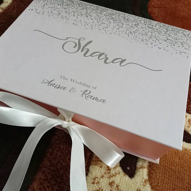 

hardbox custom / hardbox bridesmaid / hardbox kemasan / hampers
