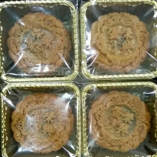 

Red Bean + Single Egg Yolk Moon Cake