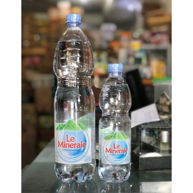 

Le Minerale AQUA 1.5L Botol Besar Air Mineral