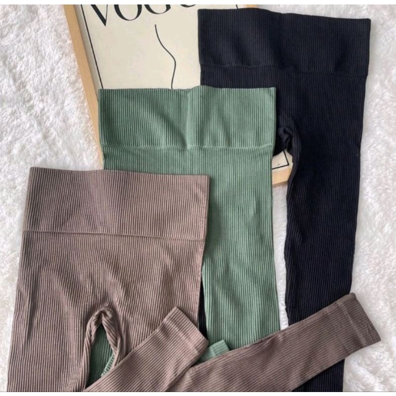 LEGGING SPORT WACOAL MAGIC HIGH WAIST SHAPEWEAR