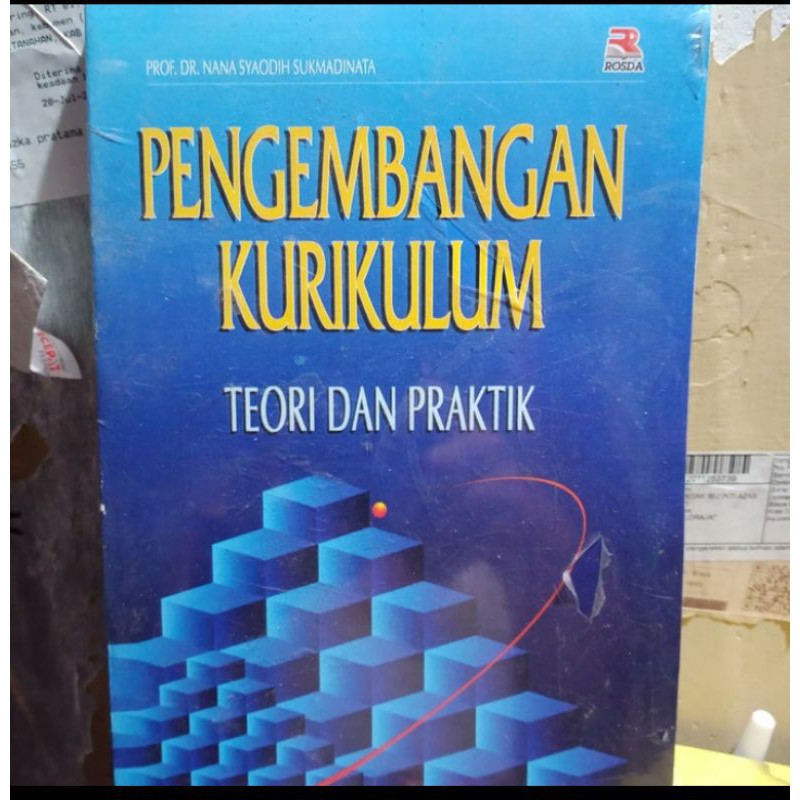 pengembangan kurikulum teori dan praktik