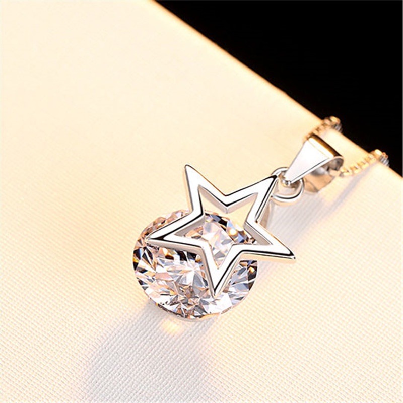 [Ready Stock]Fashion Five-Pointed Star Necklace Simple Personality Jeweled Pendant