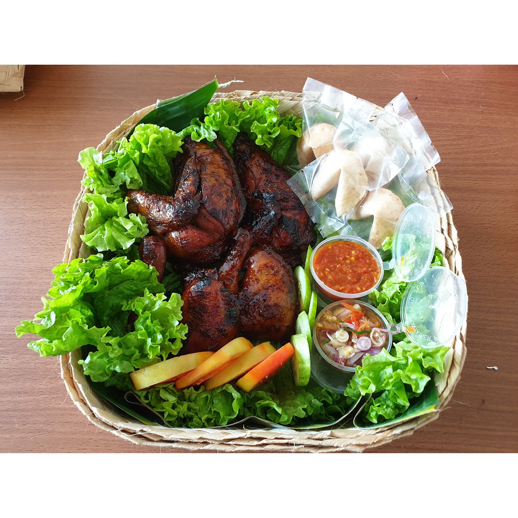 

Hampers CNY Ayam Goreng/Bakar Kampung FREE Fortune Cookies