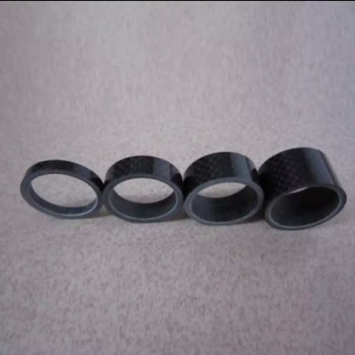 1 Set 4 pcs Ring Spacer Carbon spicer 5. 10, 15, 20mm pengganjal stem