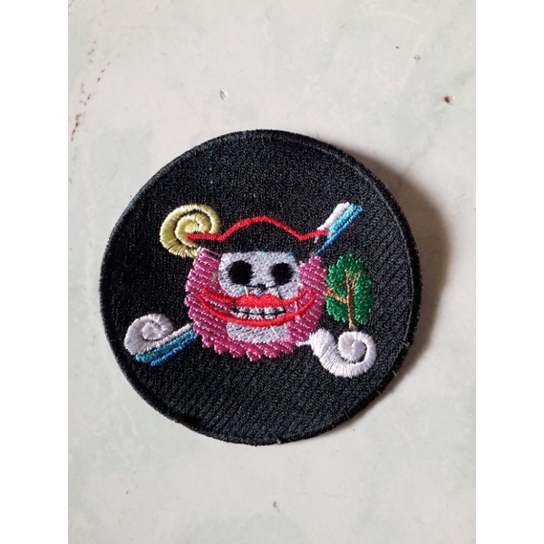 emblem patch bordir big mom one piece