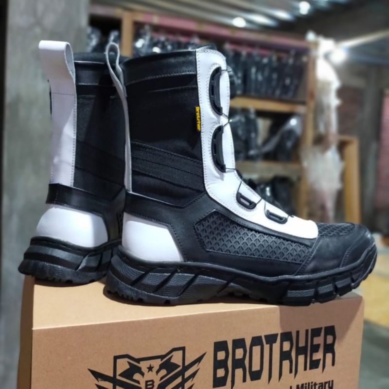 SEPATU PDL TALI PUTAR BROTRHER SAGA FITGO PROVOS POLRI BAHAN KULIT SAPI ASLI SEPATU PDL DINAS LAPANGAN TNI POLRI SECURITY SATPAM SEPATU BOOTS PRIA WANITA