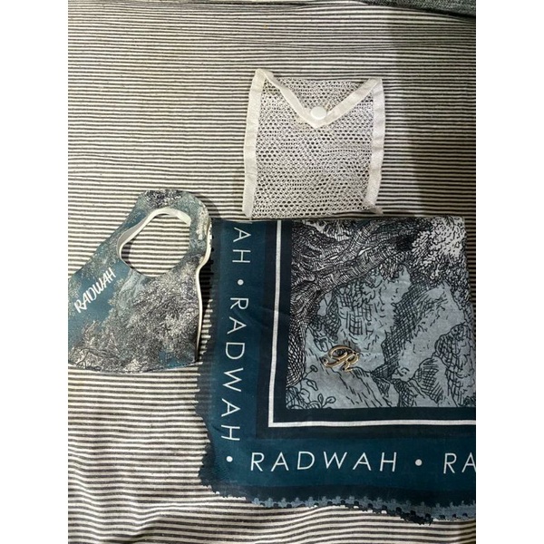 Radwah scarf preloved