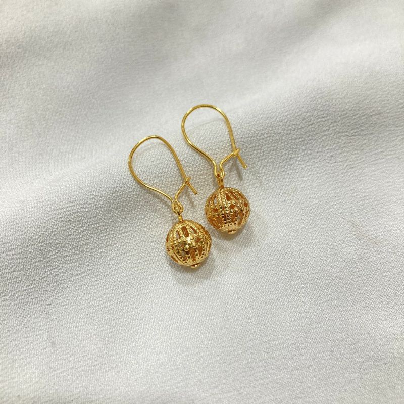 Anting gantung, Anting bola kerawang premium