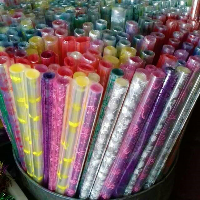 

BUNGKUS KADO / PLASTIK PARSEL MOTIF 80x90 cm