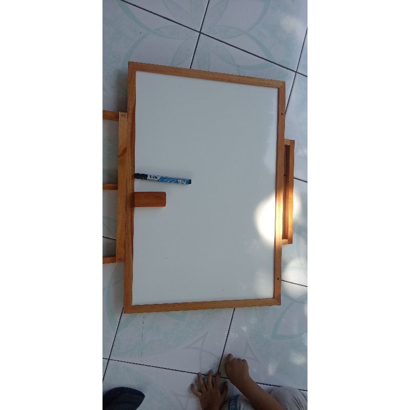 

Papan Tulis/White Board