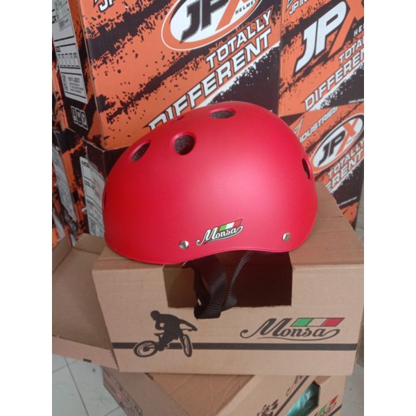 Helm sepeda/ Helm gowes