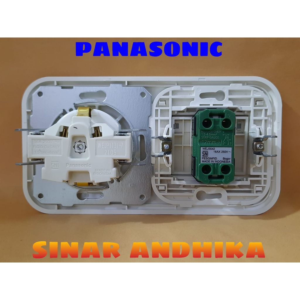 STOP KONTAK NON CP + SAKLAR ENGKEL LEBAR HOTEL PUTIH PANASONIC WEJP 11312-7+WEJ 5542