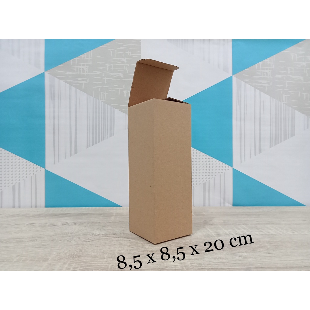 

Kardus 8,5 x 8,5 x 20 cm....Die Cut kotak aksesoris dll
