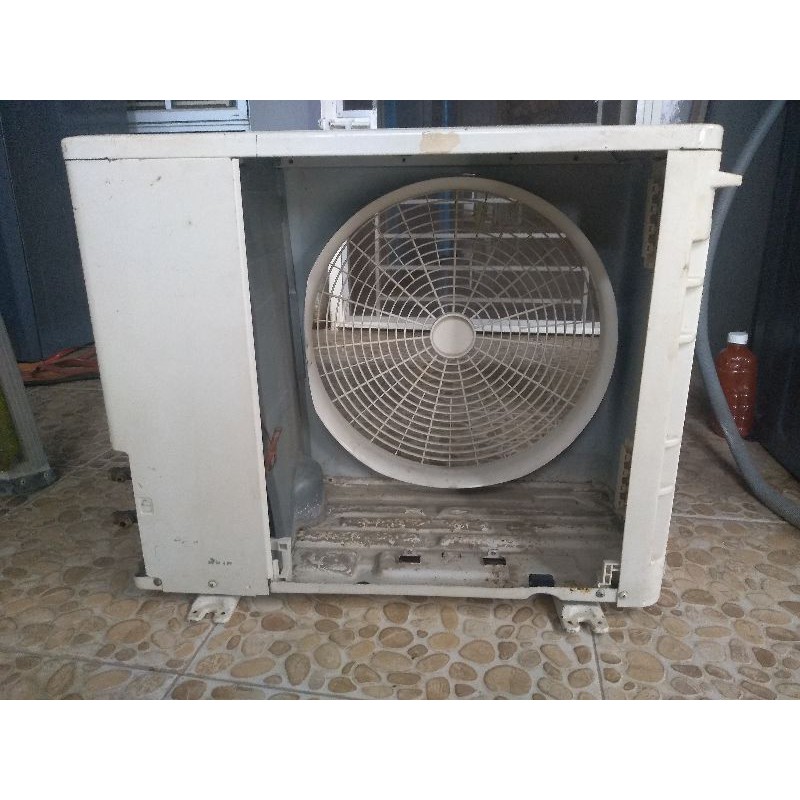 

casingOutdoorAcSharp