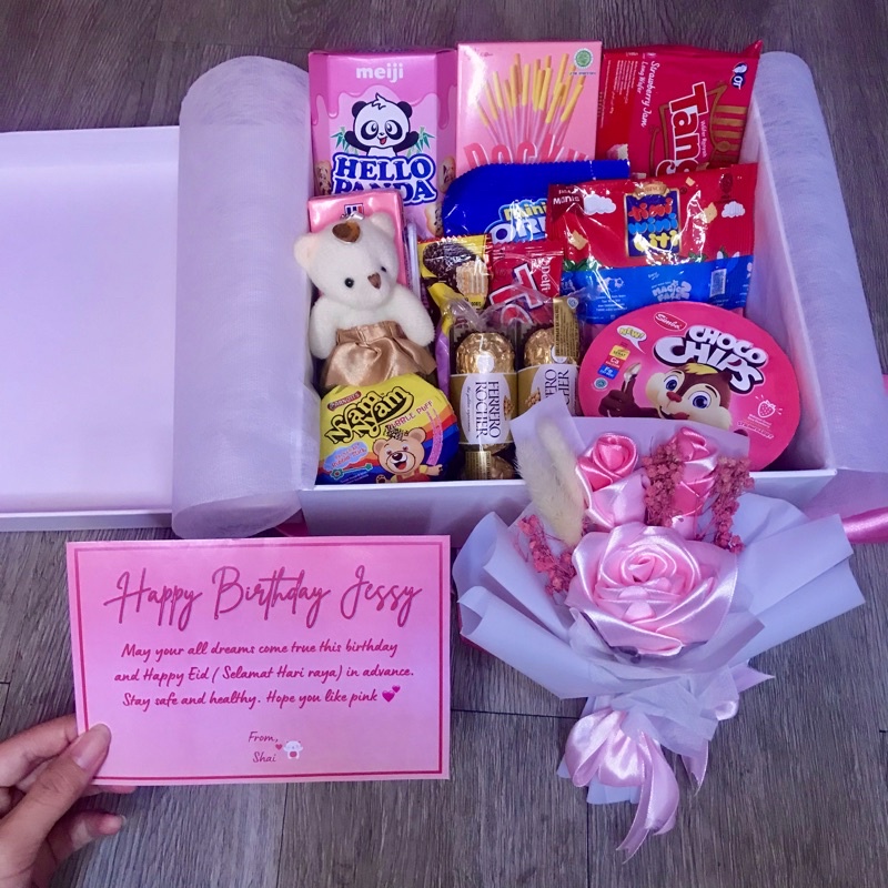 

gift box custom Olivia