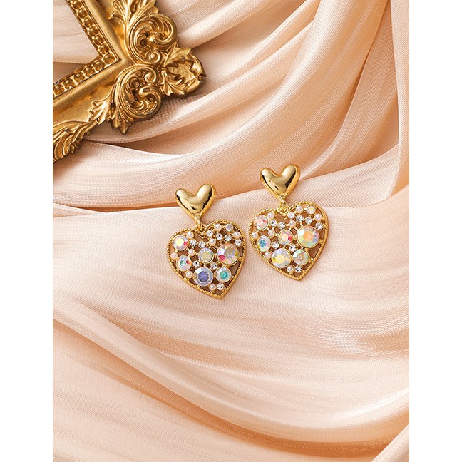 LRC Anting Tusuk Fashion Gold Color Diamond Pearl Love Heart Alloy Hollow P48289