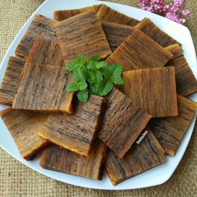 

Kue Lam