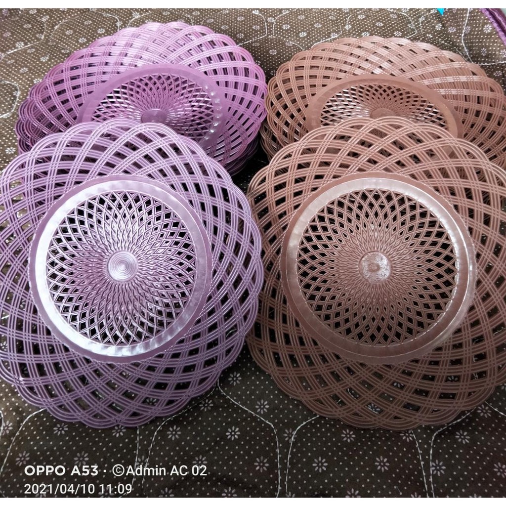 Piring rotan plastik