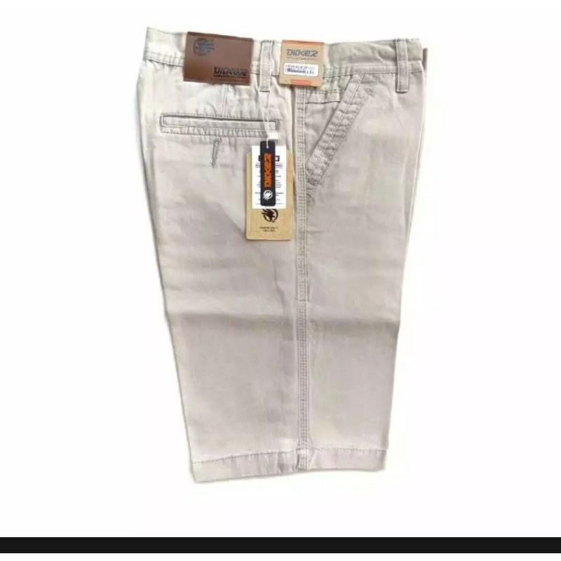 Celana Pendek Trendy Dicker