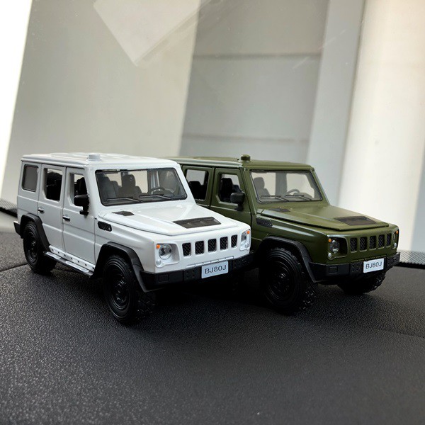 Pajangan MOBIL ARMY BJ80J Miniatur Parfum Parfume Pewangi Mobil