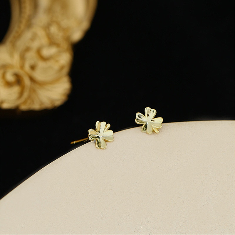 Fashion Fresh Golden Personality Small Ear Studs