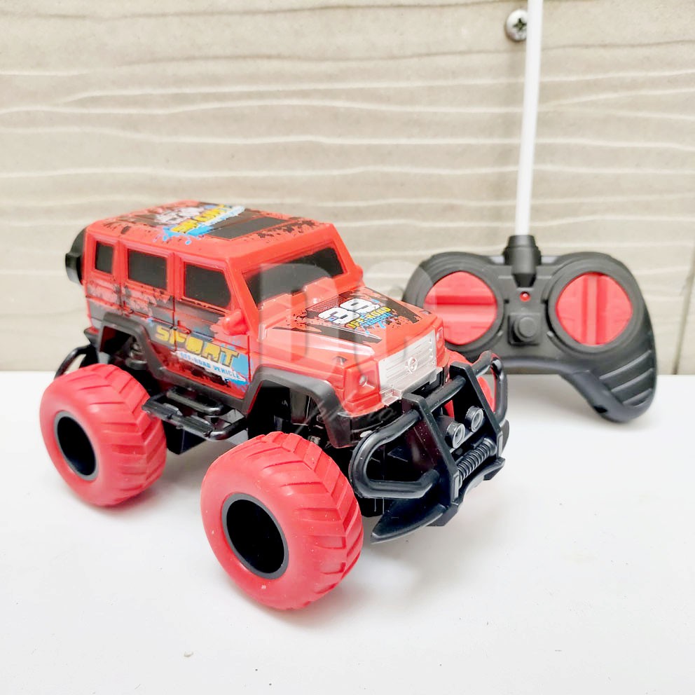 Rock Crawler Mini Climber RC Mainan Mobil Jeep Off Road Remote Captain America