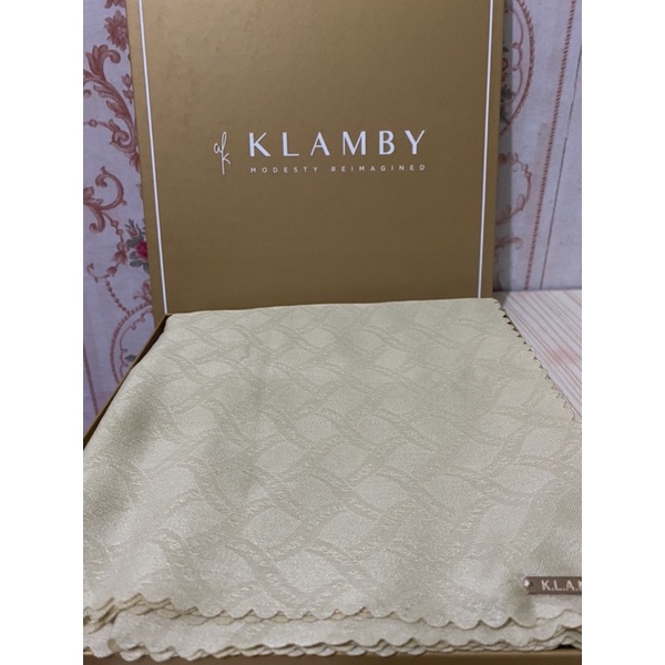 Wearing Klamby / Ready Classic Monogram WK