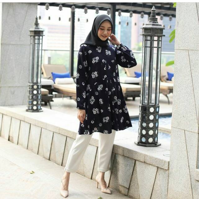 Khali Tunik Navy Floral Heaven Lights