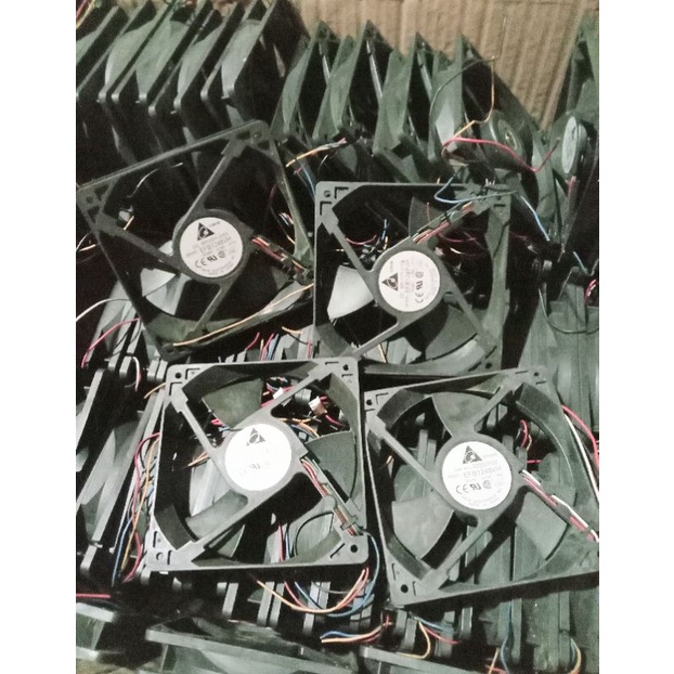 KIPAS FAN MEREK DELTA BEARING DC48V 0'15A UKURAN12CM TEBAL2'5CM