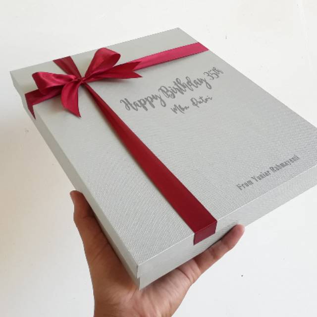 

MEDIUM SIZE 25 x 30 cm type Tami PREMIUM/ Box Custom / Box Gift
