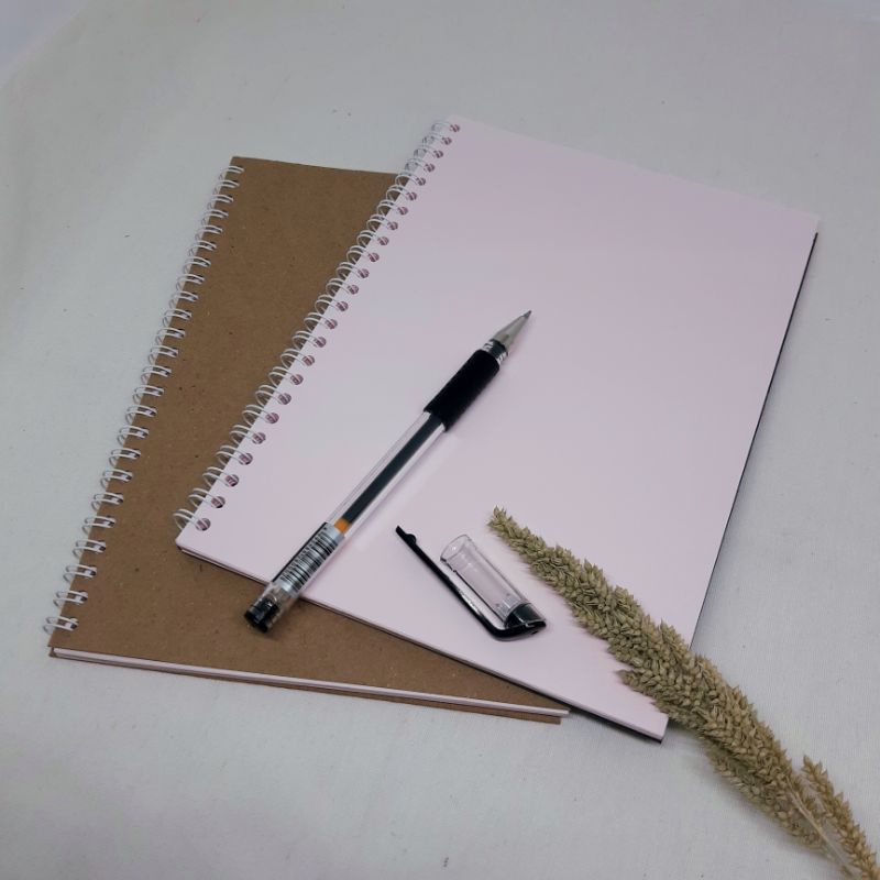 

BUKU SKETSA PINK A5 / SKETCHBOOK / SKETCHBOOK A5 / SKETCH BOOK / PINK