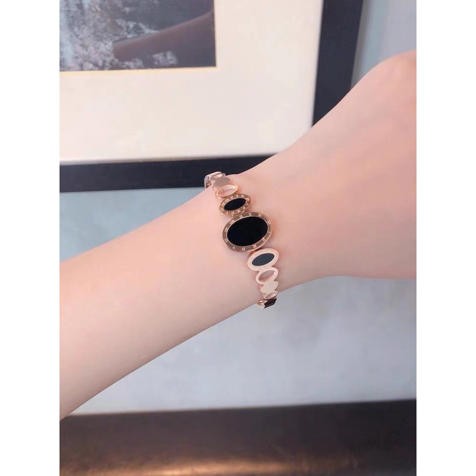 Gaya Eropa Amerika Unik Berlebihan Mode Angka Romawi Hitam Onyx Gelang Temperamen Waktu Retro Gelang Bulat