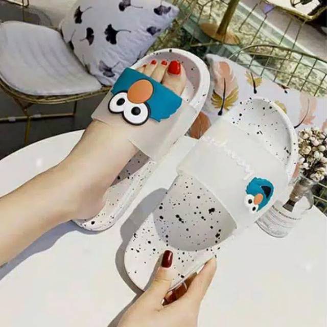 Sandal elmo champion tulisan timbul seperti import biru turkis