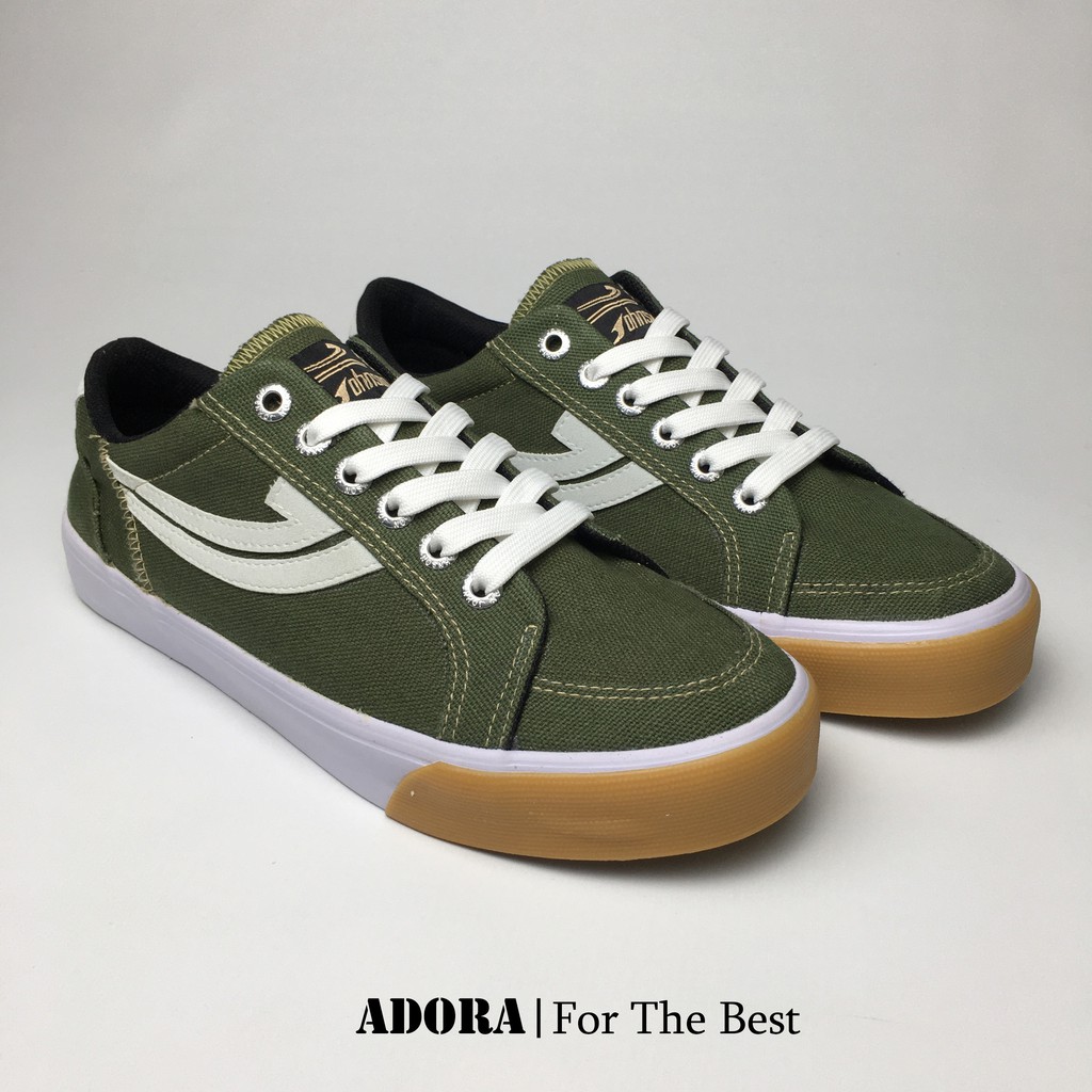 Sepatu Johnson Orion Low Green